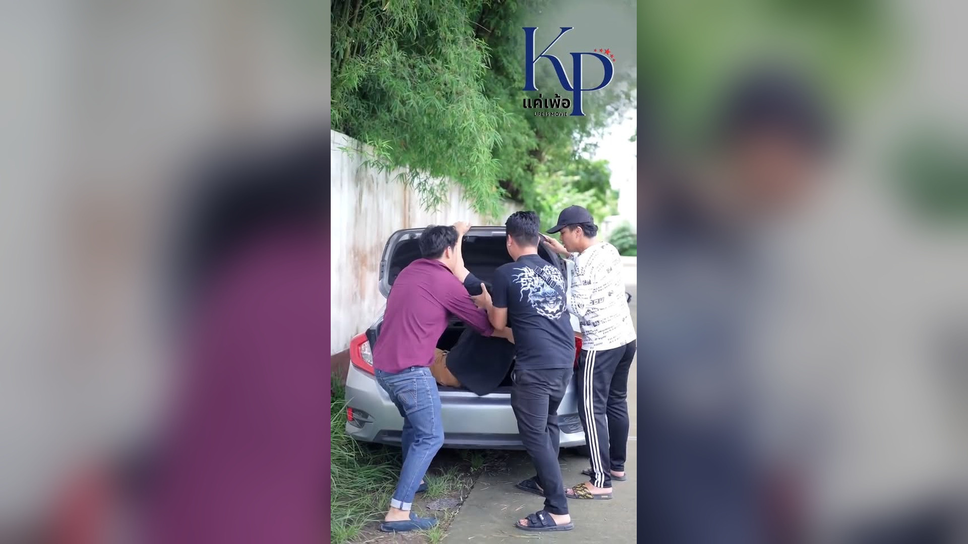 G1404016_อยากเป นคนด วยเหล อคนอ นแต นช วยผ นำความซวย_part2.mp4 | Funny Fail 13