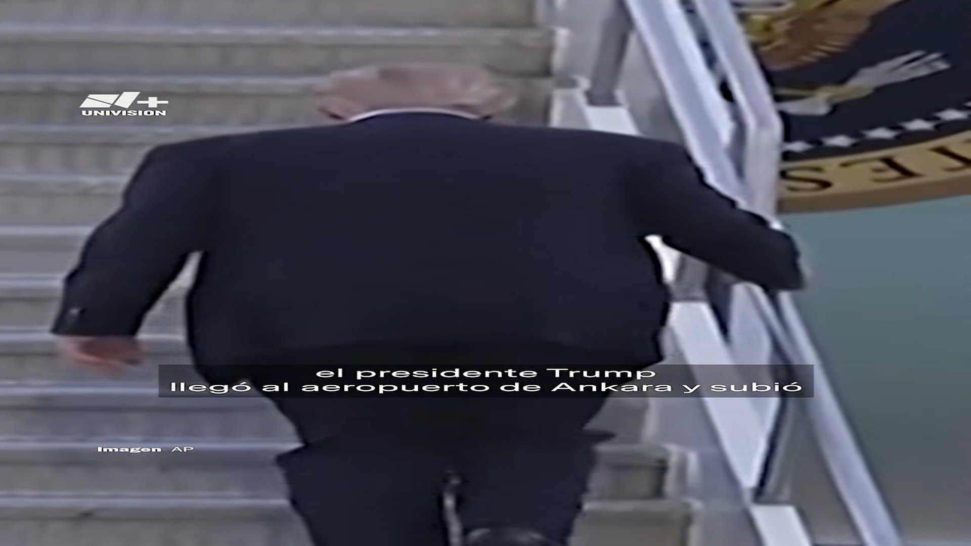 N2408022_El presidente Donald Trump fue evacuado en secreto de Turquía mediante una sofisticada operación de_part2